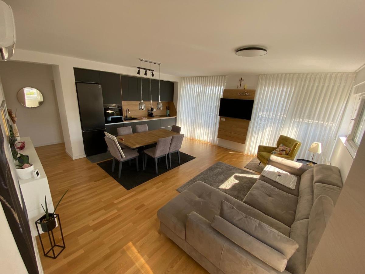 Apartment King With Private Parking Zadar Exterior photo