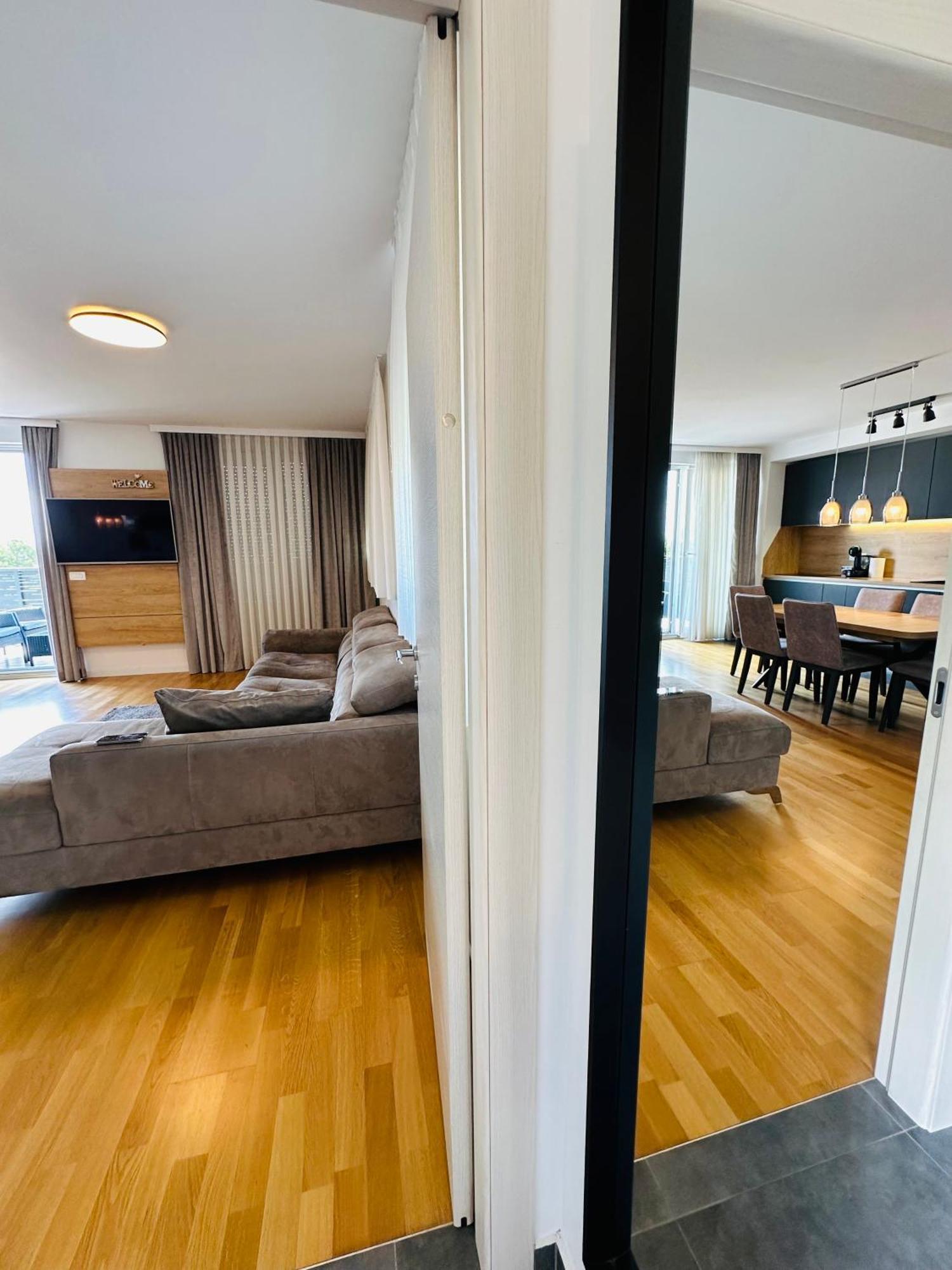 Apartment King With Private Parking Zadar Exterior photo