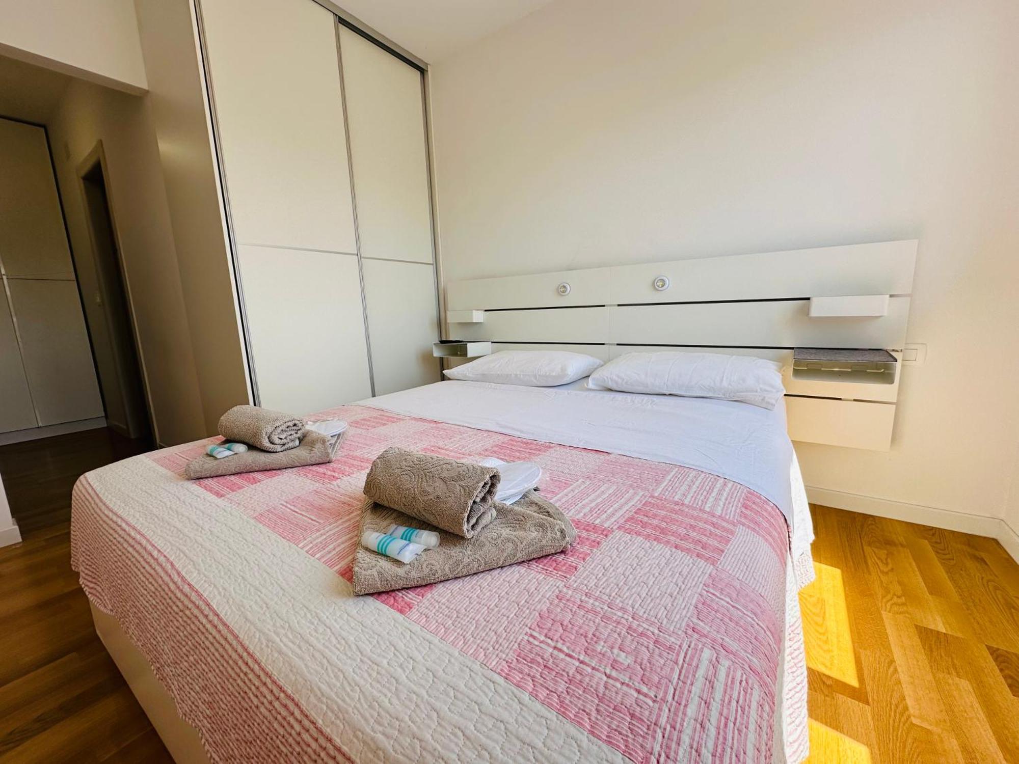Apartment King With Private Parking Zadar Exterior photo