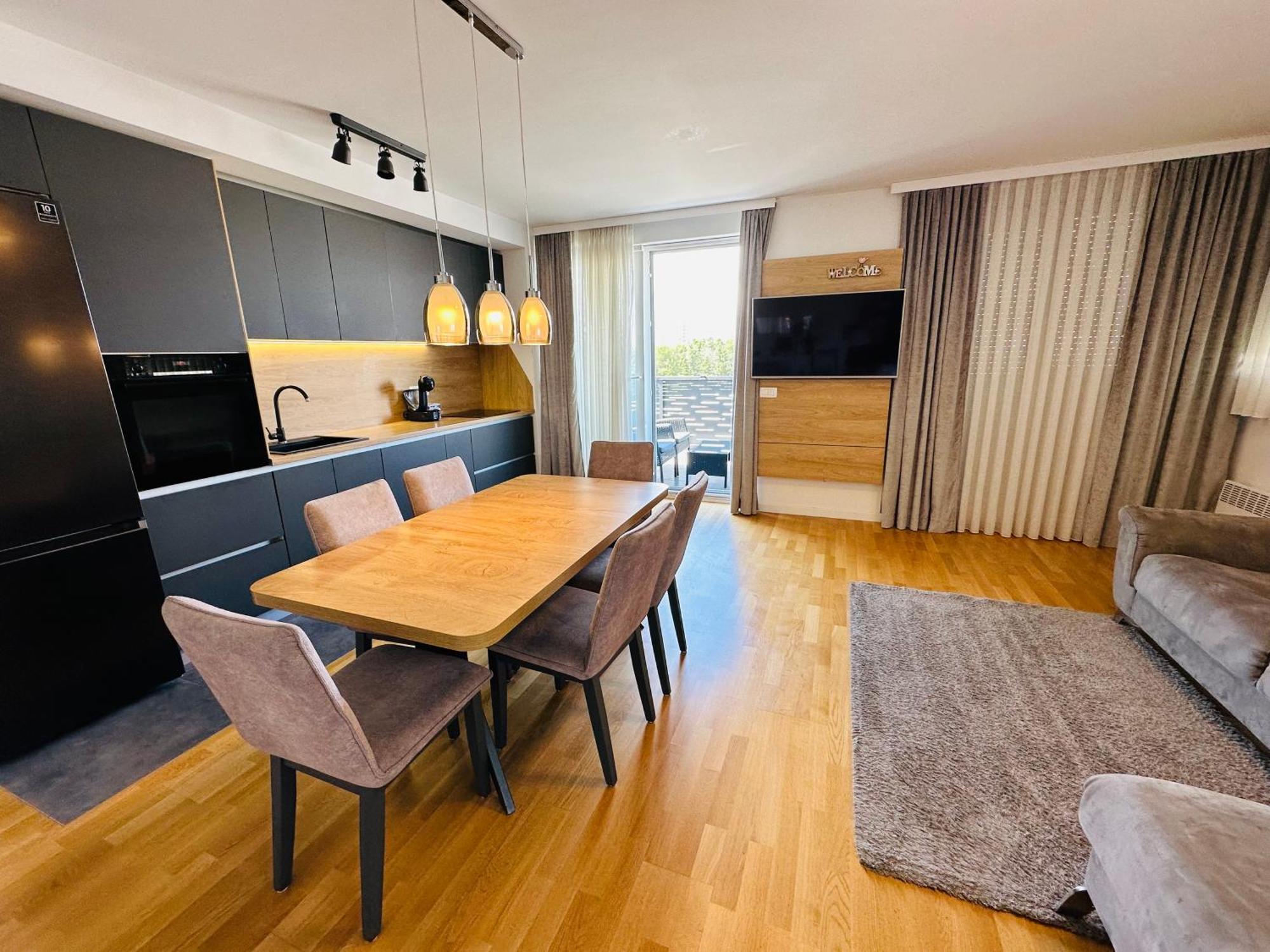 Apartment King With Private Parking Zadar Exterior photo